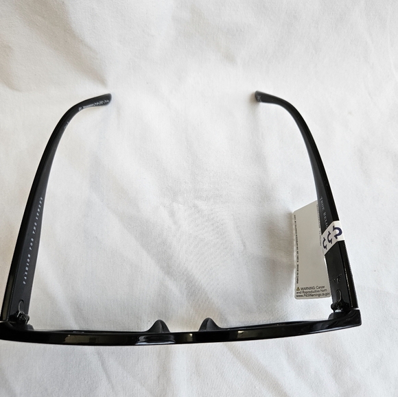 True Religion 100% UV Protection Sunglasses NWOTC - Picture 3 of 8